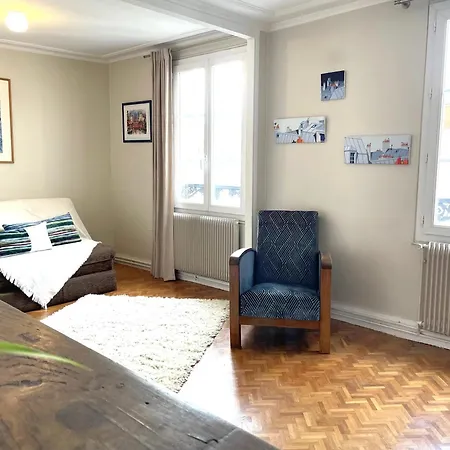 Moderne A Pres Du Sacre Coeur 45 M² + Internet